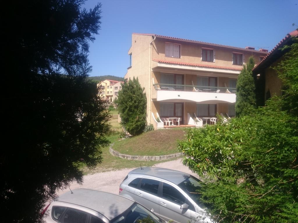 Hotel Le Mas Fleuri Vernet-les-Bains Luaran gambar