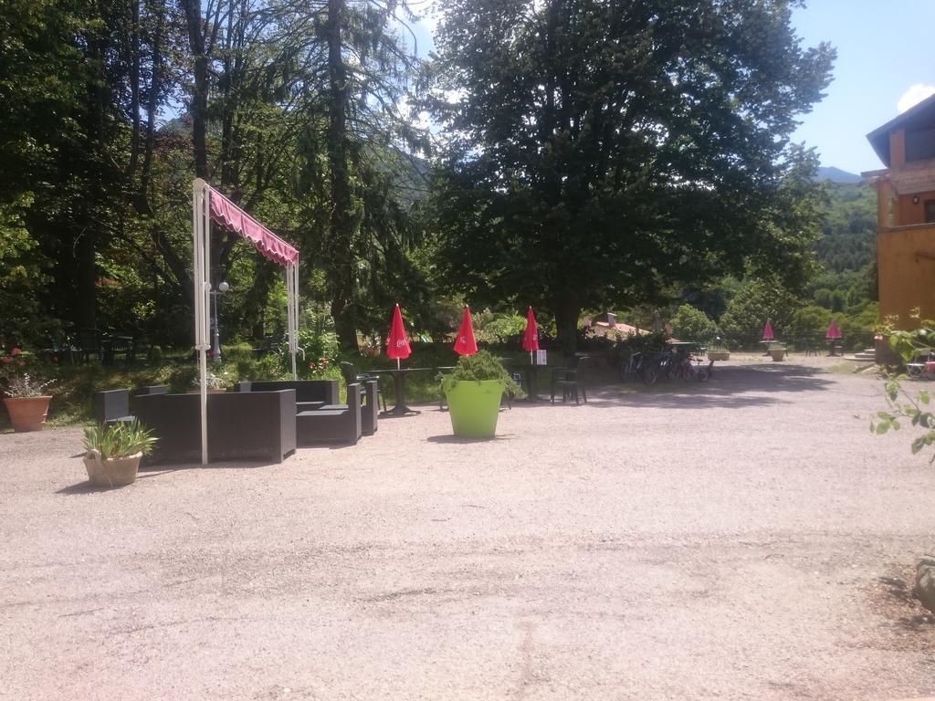Hotel Le Mas Fleuri Vernet-les-Bains Luaran gambar
