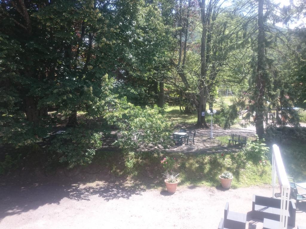 Hotel Le Mas Fleuri Vernet-les-Bains Luaran gambar